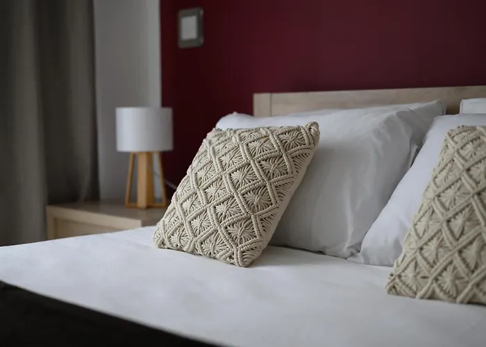 Breathtaking Penthouse Crimson Court B