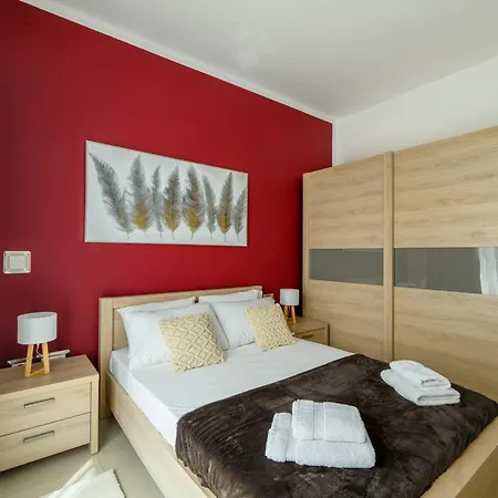 Breathtaking Penthouse Crimson Court B Appartement