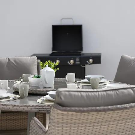 Breathtaking Penthouse Crimson Court B