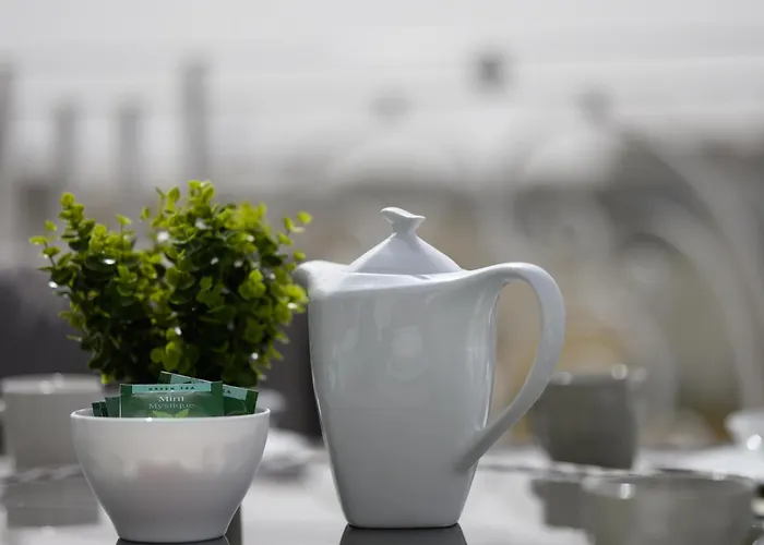 Breathtaking Penthouse Crimson Court B 아파트 *