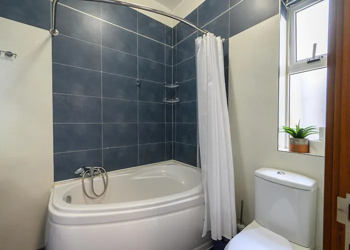 아파트 Breathtaking Penthouse Crimson Court B *