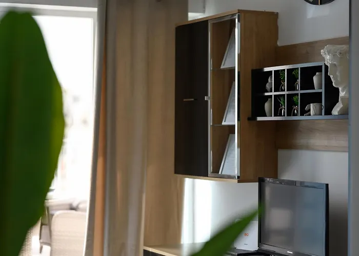 Breathtaking Penthouse Crimson Court B *